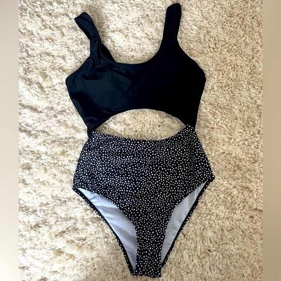SOLD. One-piece swimsuit. Size small. - Picture 1 of 3